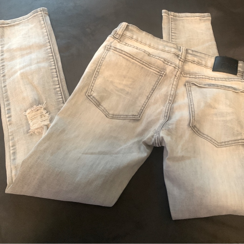 🌱Distressed Light Gray Jeans for Boys🌱 - Picture 6 of 9
